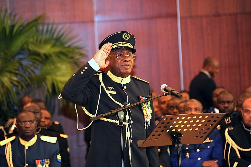 Le général d'armée Roger Bibaye Itandas